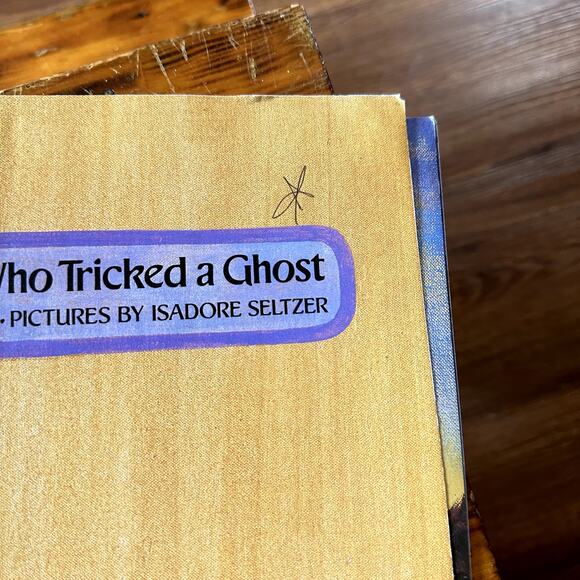 Vintage 1993 The Man Who Tricked A Ghost Paperback Book - Picture 2 of 10